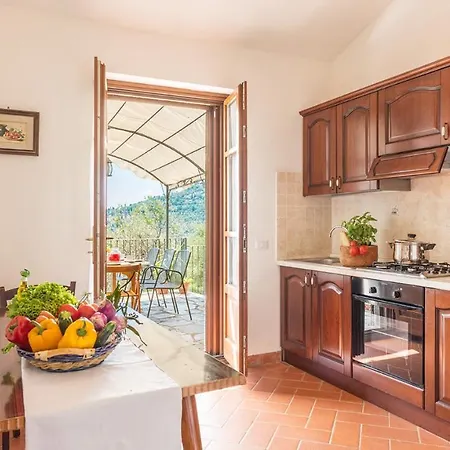 Villa Fabi 6&2, Emma